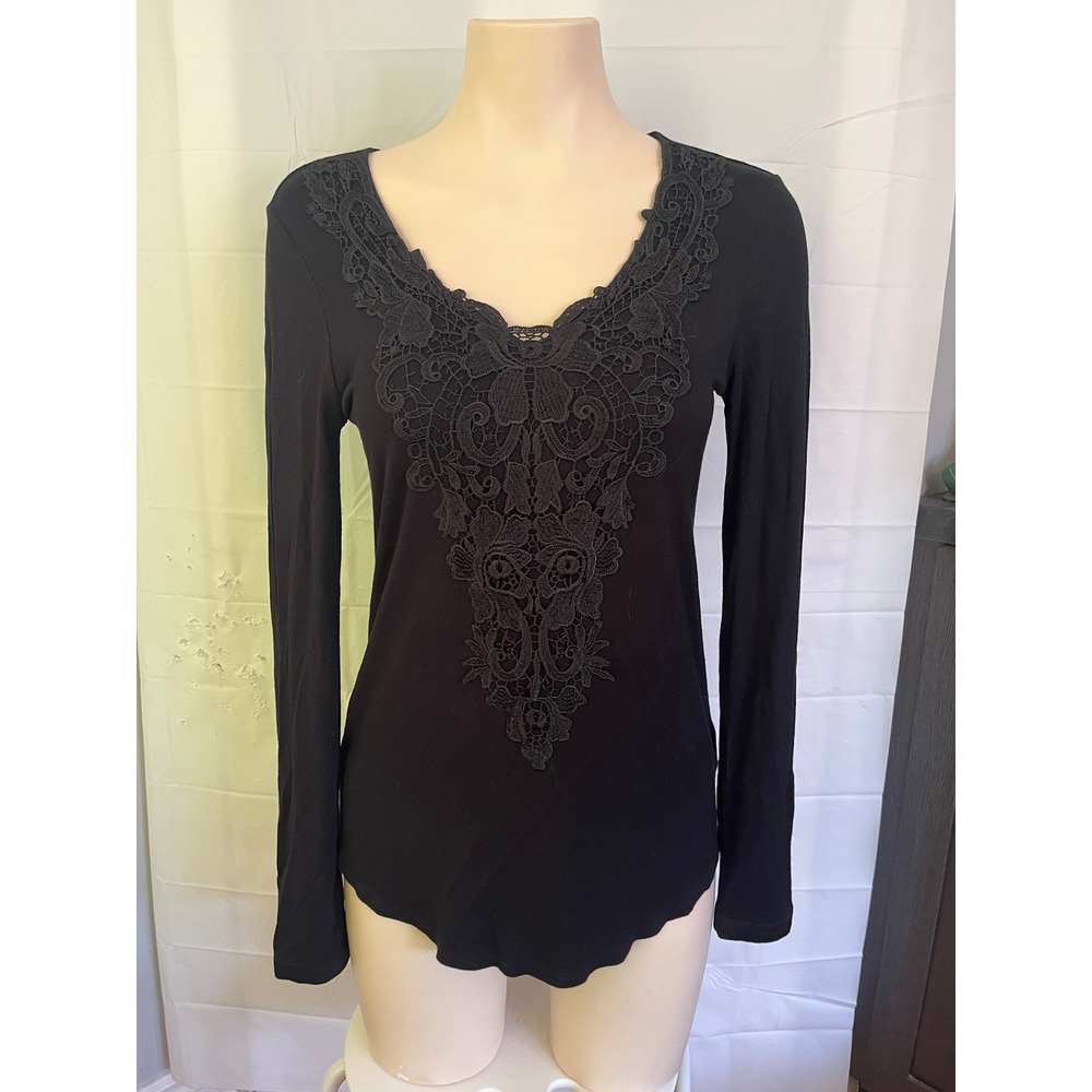 Tristan Black Long Sleeve Lace V-Neck Top Size XS Guipure Applique Embroidered